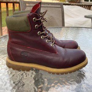 Timberland Boots burgundy size 7